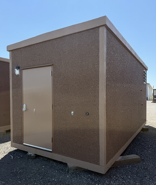 Newly reconditioned 10x20 Fibrebond concrete communication building with new 3-ton Marvair HVACs - Photo 1