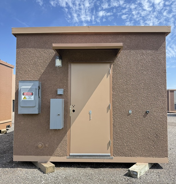 Newly reconditioned 2010 CellXion 11.5x20 concrete communication building with new 4-ton AC units for sale - Photo 4