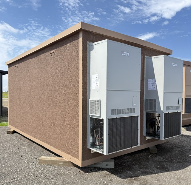 Newly reconditioned 2010 CellXion 11.5x20 concrete communication building with new 4-ton AC units for sale - Photo 3